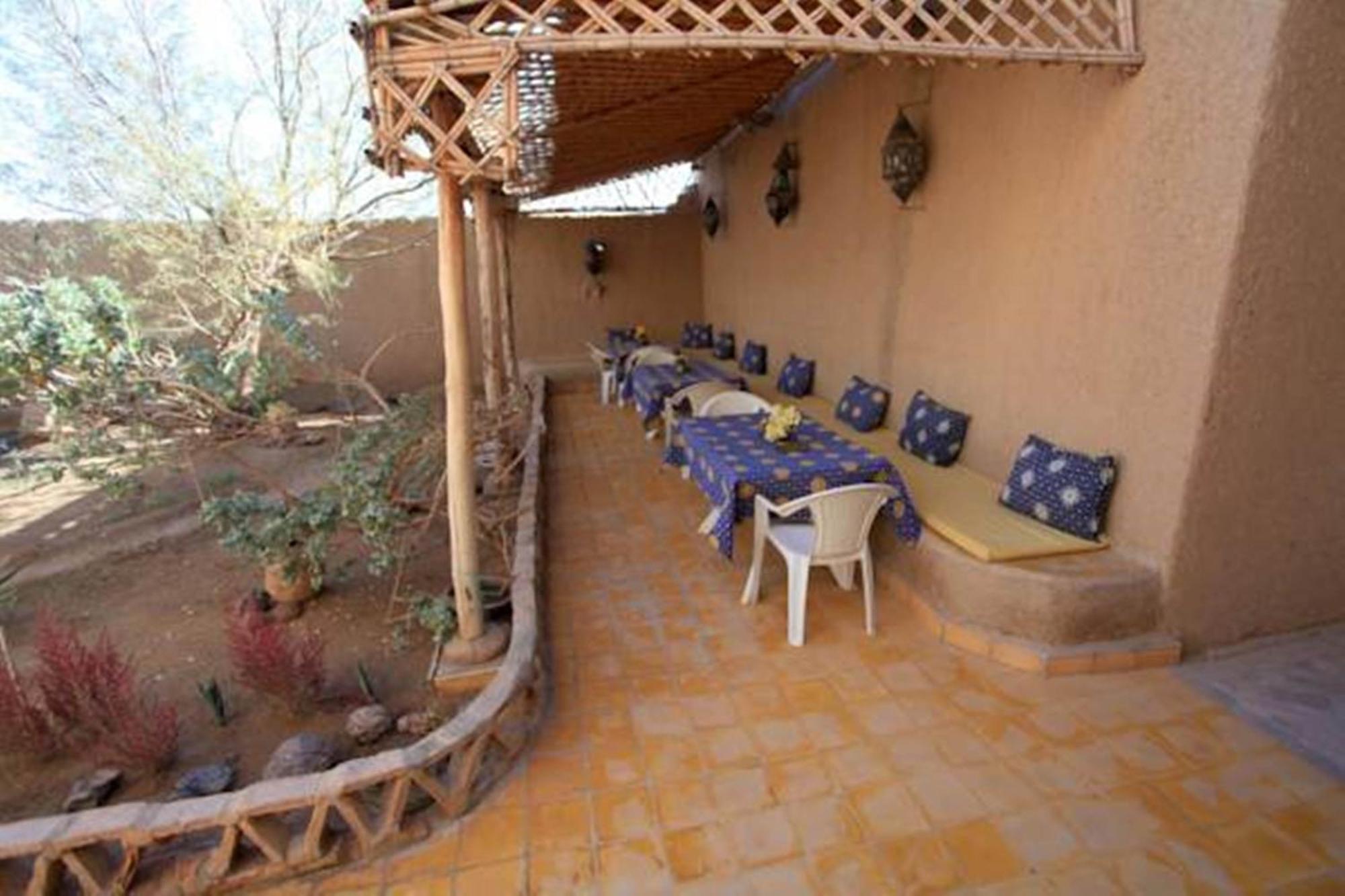 Auberge Chez Julia Merzouga Exteriör bild