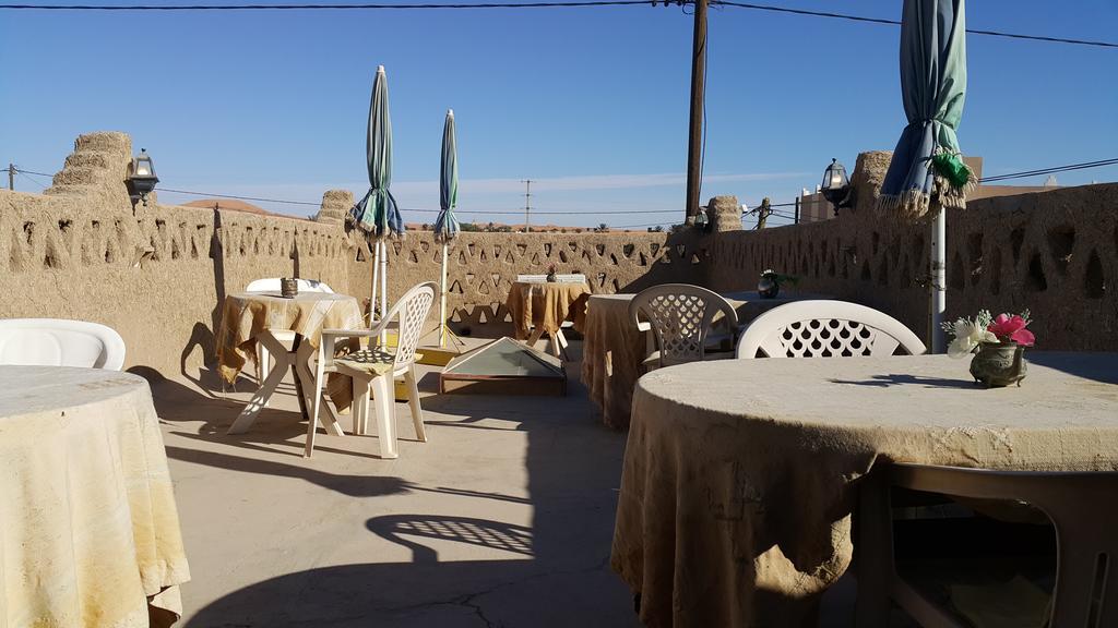 Auberge Chez Julia Merzouga Exteriör bild