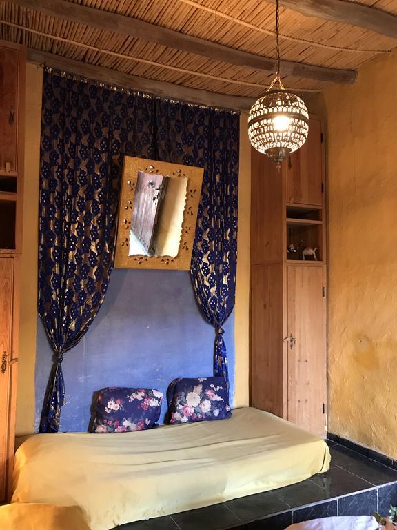 Auberge Chez Julia Merzouga Exteriör bild