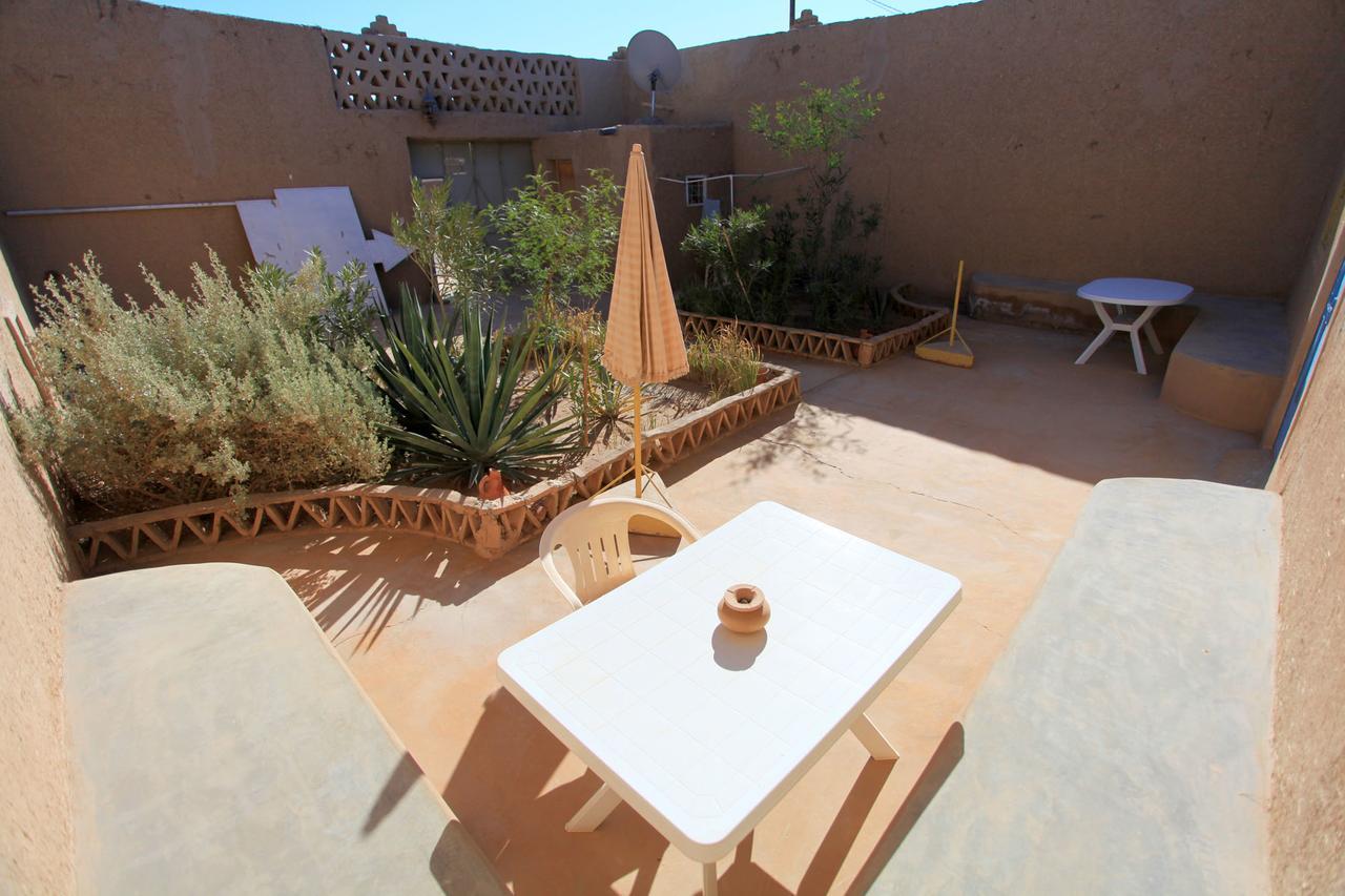 Auberge Chez Julia Merzouga Exteriör bild